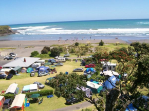  Opunake Beach Kiwi Holiday Park  Опунейк